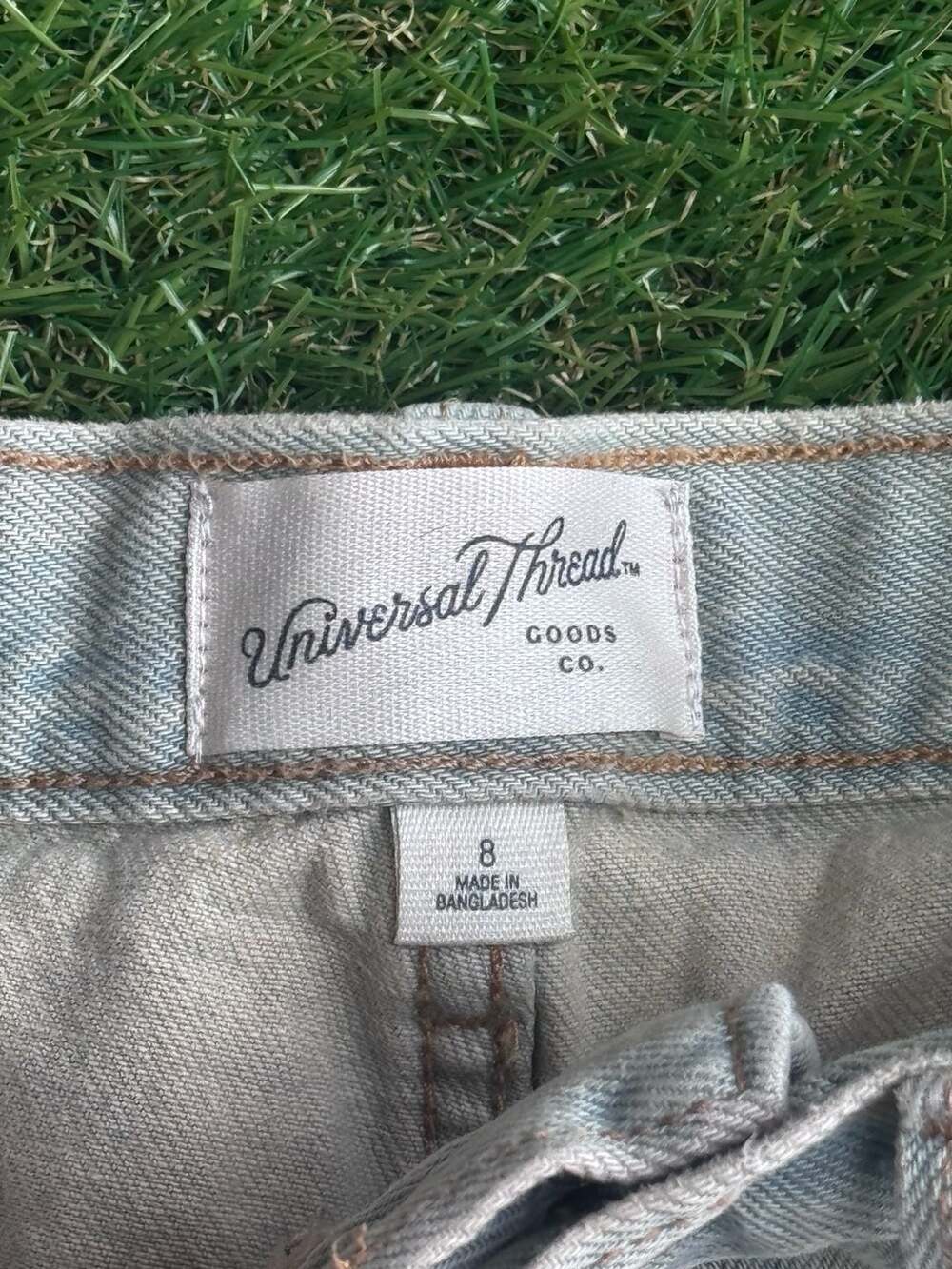 Universal Thread Women's High Rise Mini Denim Shorts - Picture 2 of 4